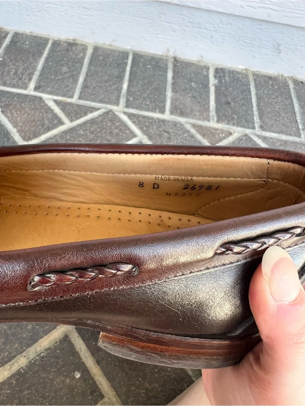 EUC Men’s 8.5 Allen Edmonds Woodstock Black and Brown Leather Kiltie Loafers